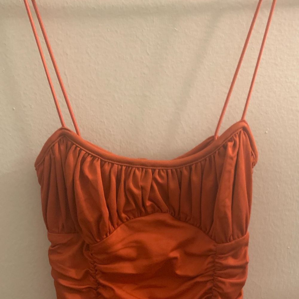 Red Oh Polly Ruched Dress - Picture 4 of 6
